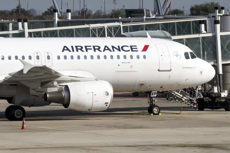 Justiça francesa condena Airbus e Air France por acidente de 2009