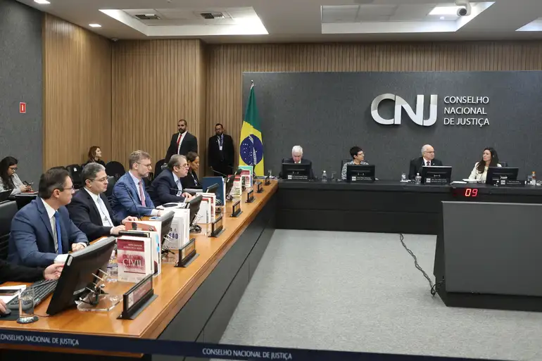 CNJ aprova contracheque único para juízes de todo país
