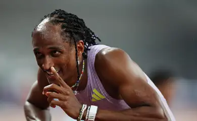 Alison dos Santos conquista ouro na etapa de Xiamen da Diamond League